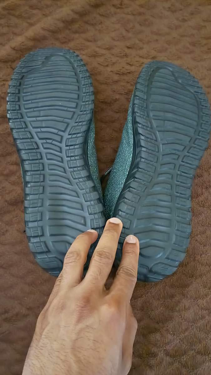 Men’s athletic shoes